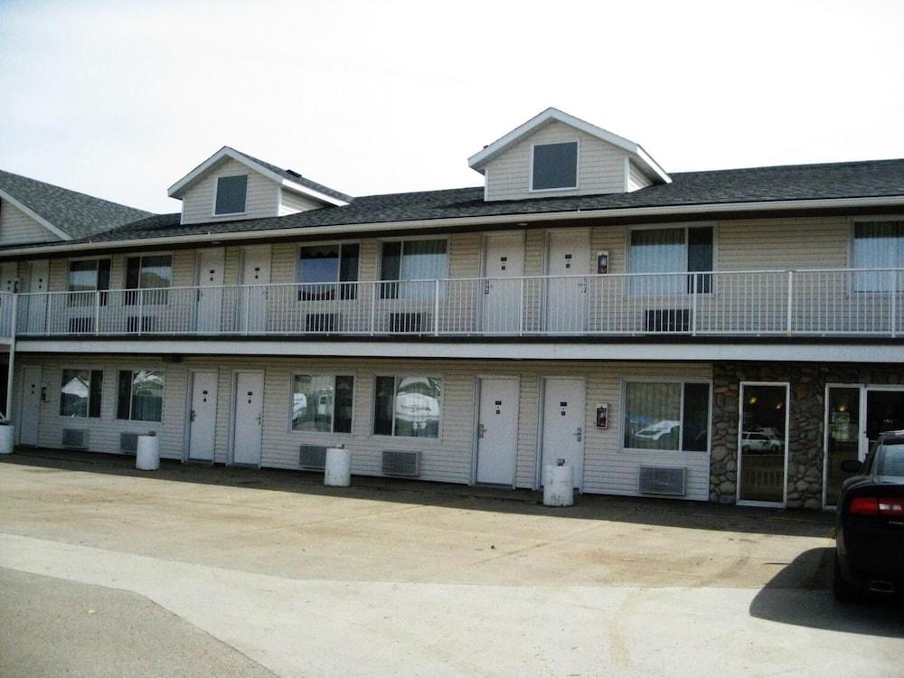 Travelodge By Wyndham Drumheller Ab Exterior foto